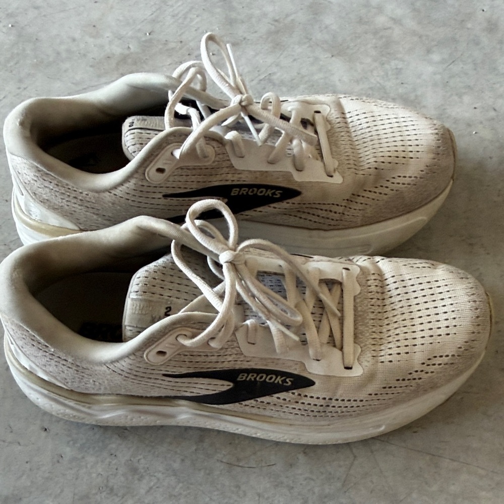 Men’s Brooks Ghost Max 10.5 Shoes